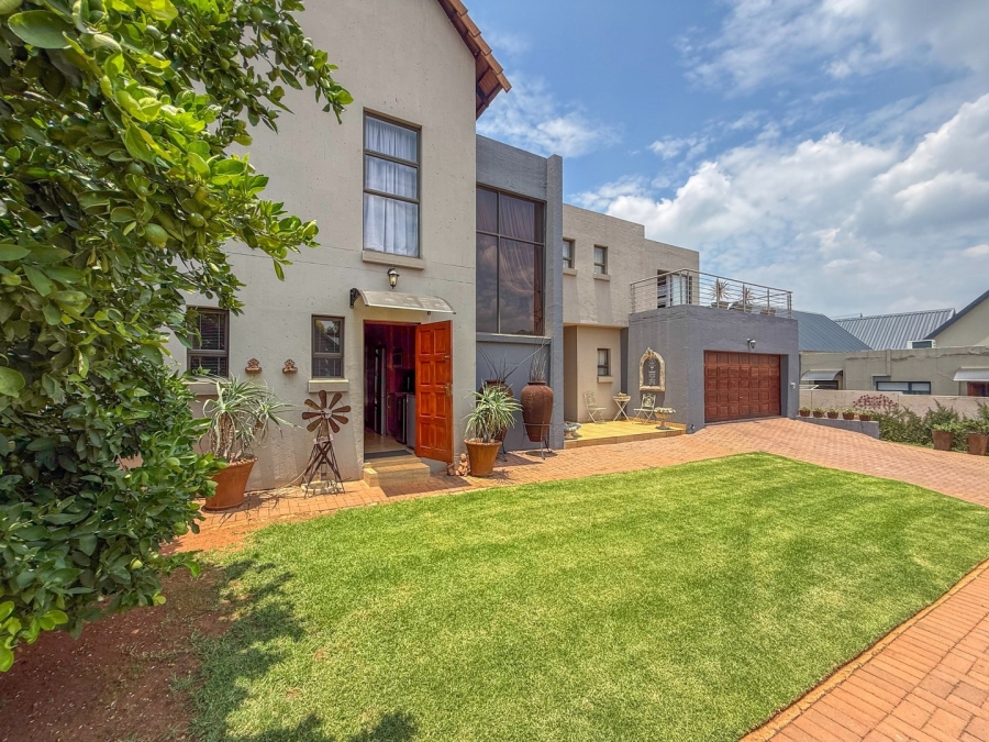 4 Bedroom Property for Sale in Leloko Lifestyle Estate North West